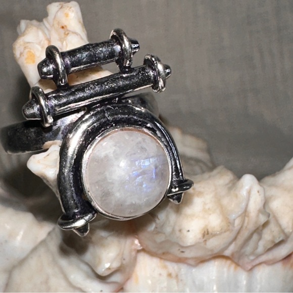 Modern Rainbow Moonstone handmade statement Ring - Picture 9 of 12